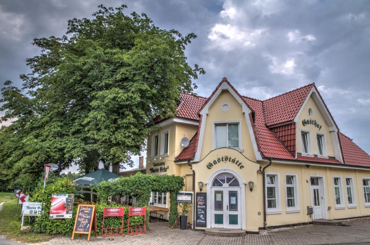 Restaurant Und Pension Zur Nassen Ecke Wittenbeck Ngoại thất bức ảnh